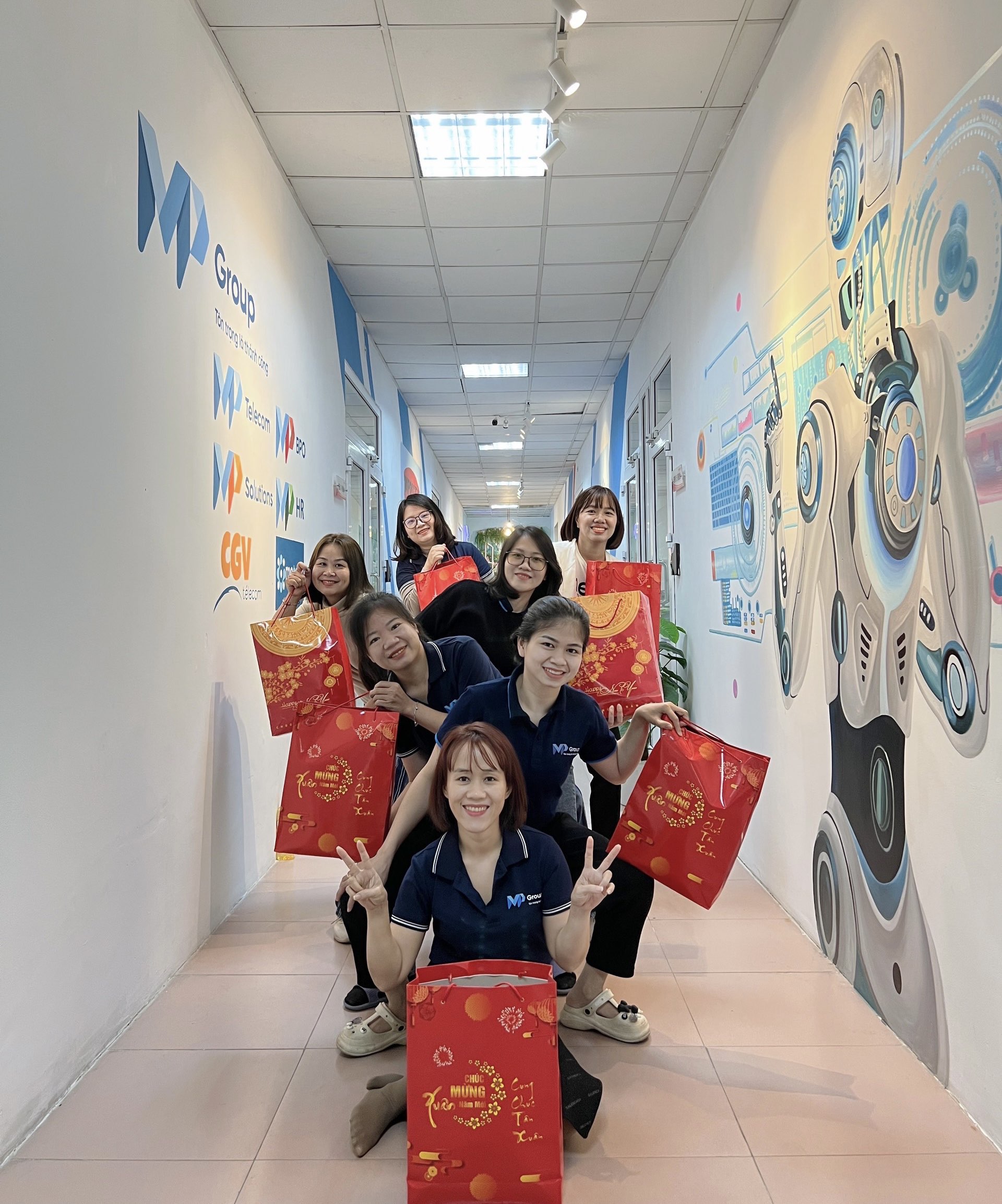 TET GRATITUDE GIFTS – CELEBRATING THE YEAR OF THE DRAGON 2024